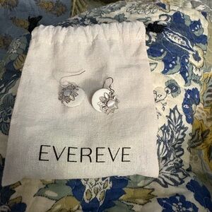 Evereve Silver Flower Earrings